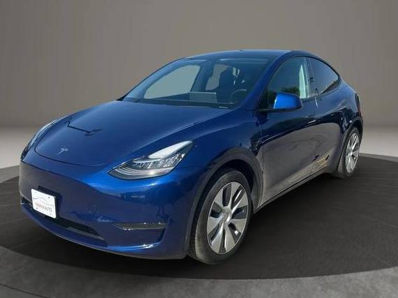 TESLA MODEL Y 2020 5YJYGDEE3LF057812 image